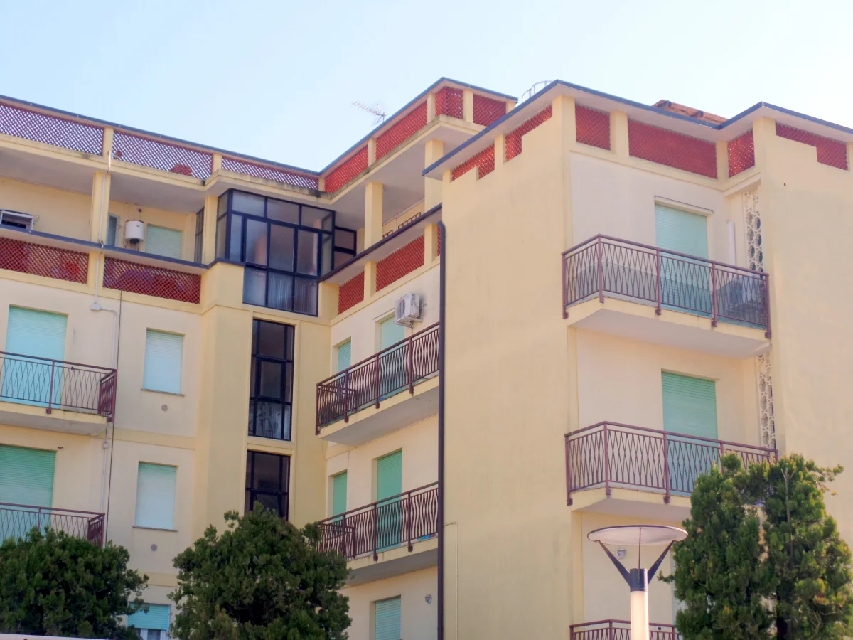 Appartamento al secondo piano con ascensore sul Lungomare di Lido Pomposa